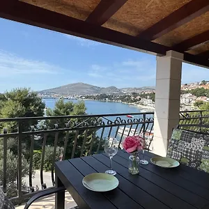 Mirella 20 M From The Sea - Free Parking , Trogir Chorvatsko